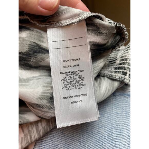 laundry by shelli segal v-neck tank top 8 medium - Picture 4 of 5